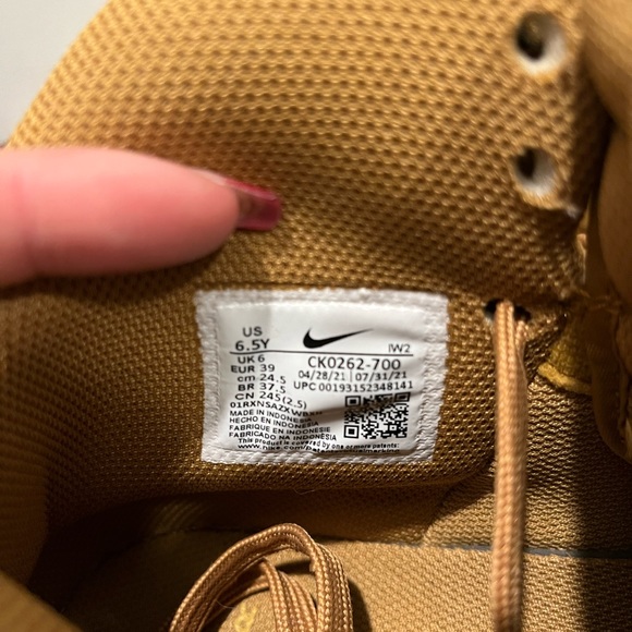 High top khaki air forces. - Picture 3 of 4